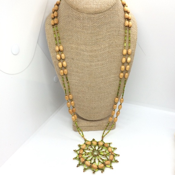 VINTAGE WOOD GLASS SEED BEAD NECKLACE SUN STARBURST PENDANT MEDALLION MANDALA - Picture 3 of 14